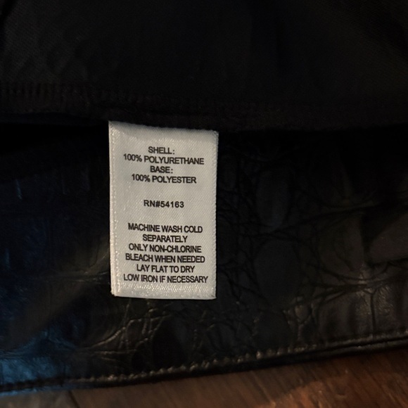 Marc New York Black Textured Pencil Skirt - Picture 8 of 8